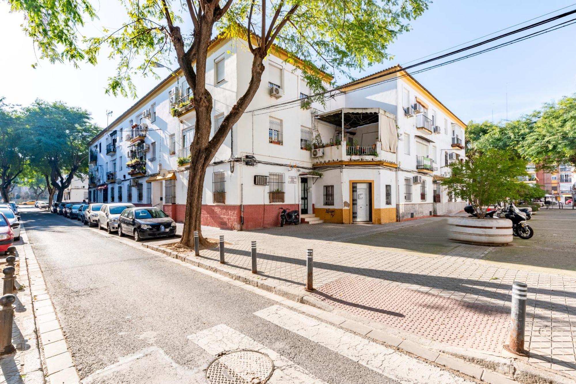 Apartamento Triana Los Remedios セビリア エクステリア 写真